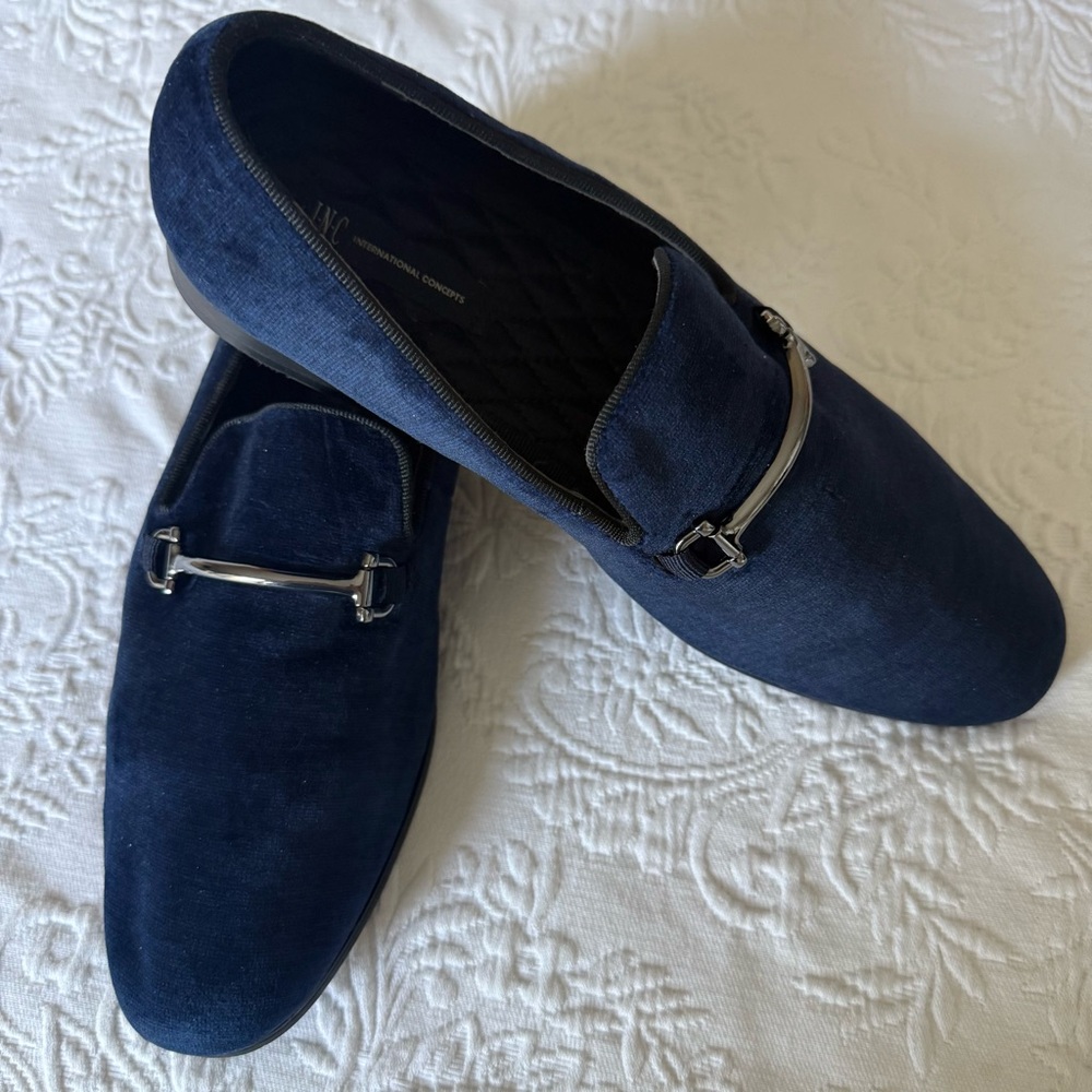 INC International Concepts Navy Loafers with Silver Accent size 8.5